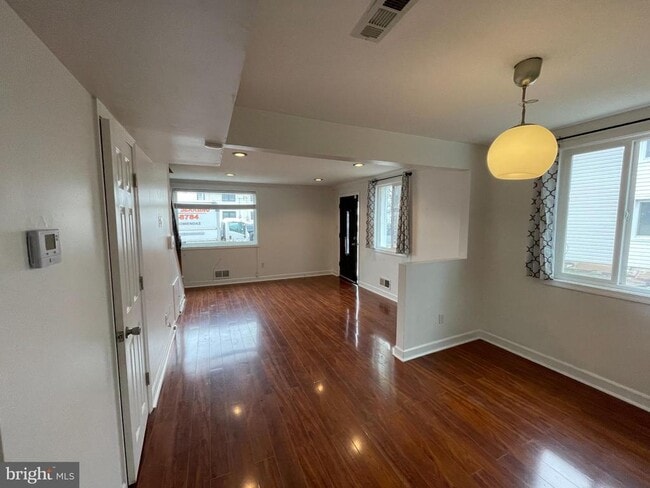 Photo - 5617 7th Pl S