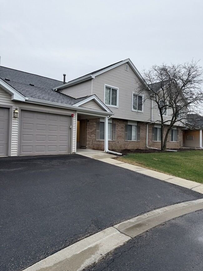 Photo - 7040 Remington Ct