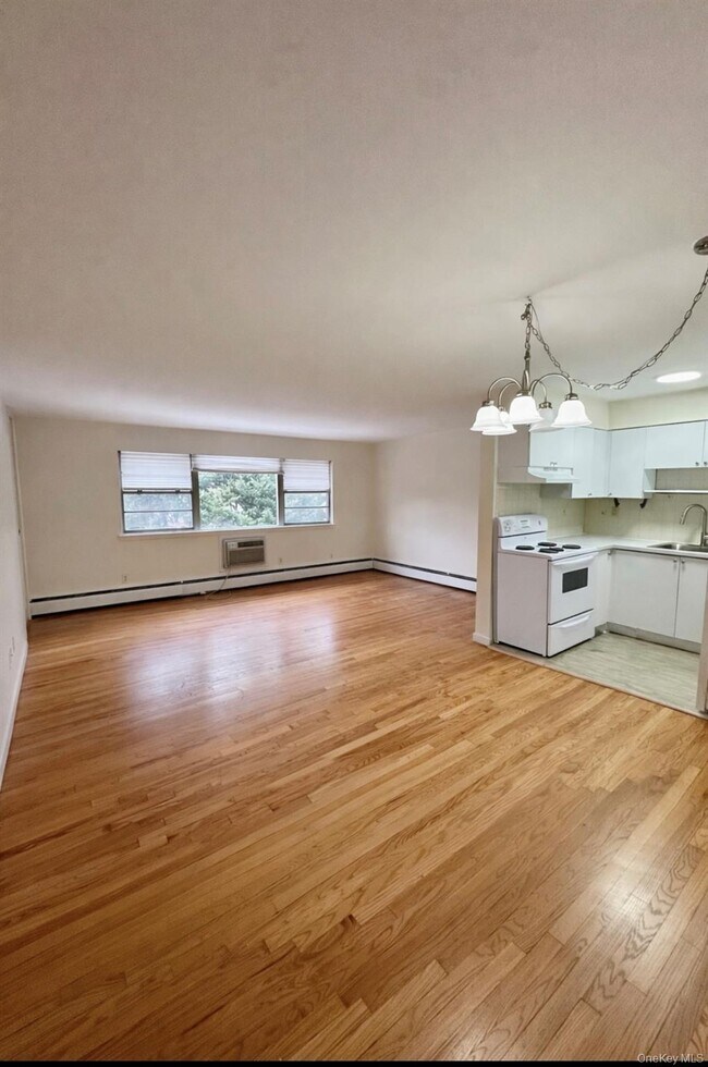 Photo - 174 N Middletown Rd Unit A3