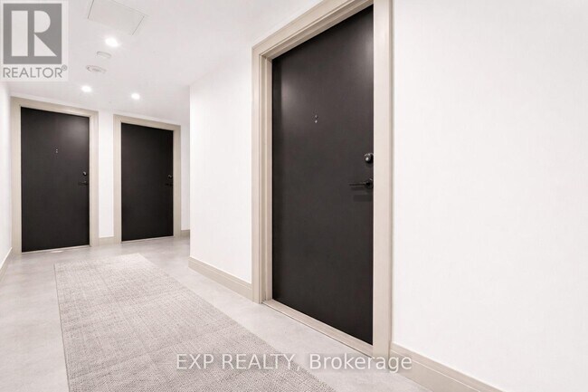 Photo - 556 Marlee Ave Unité 221