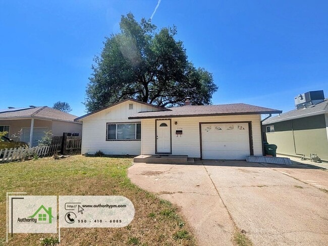 Photo - 1394 Pinon Ave