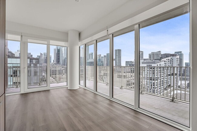 Photo - 88 Bathurst St