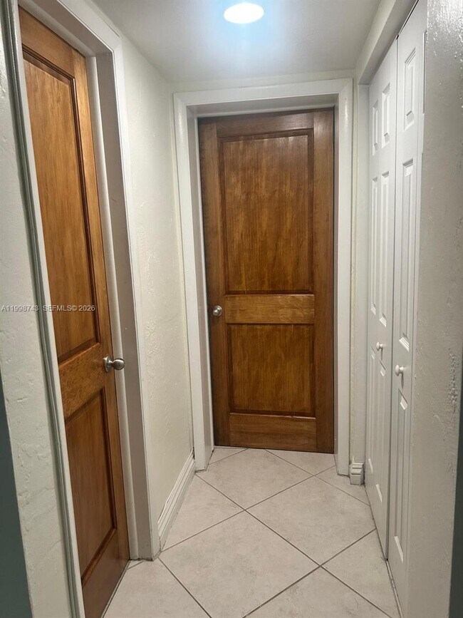 Photo - 1205 Mariposa Ave Unit 219