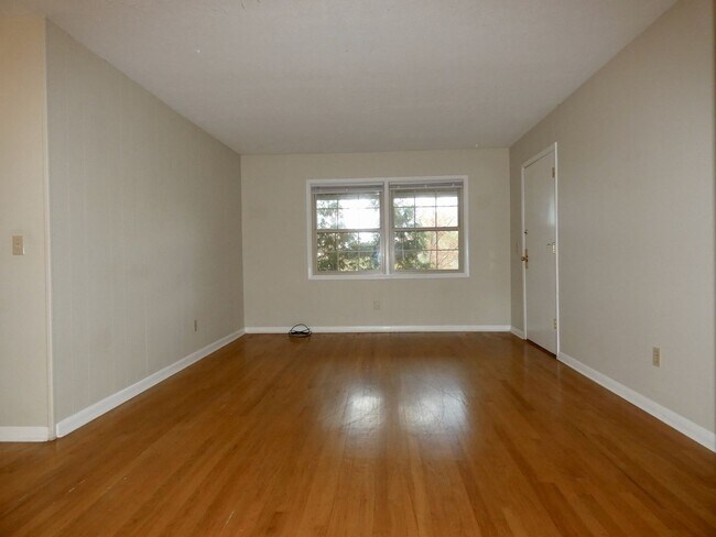 Photo - Two Bedroom Apartment - Great North Ashevi... Unidad Apt #1