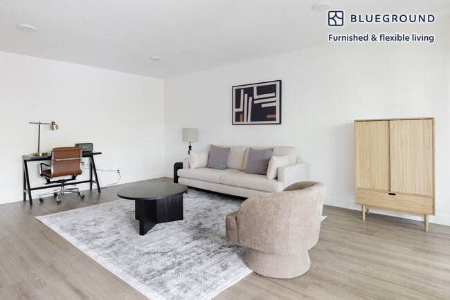 Photo - 20200 Lucille Ave Unidad FL2-ID1975