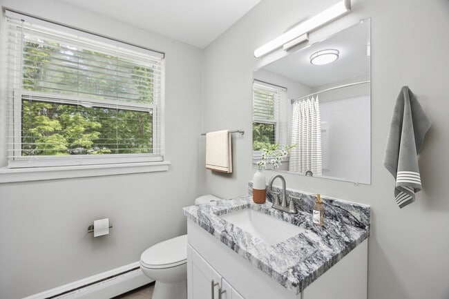 Photo - Eagle Rock Apartments at West Hartford