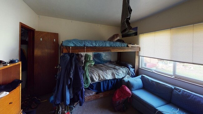 Photo - 3 Bedroom 2 Bathroom Home Available July