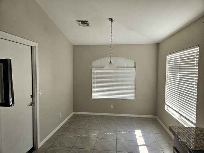 Photo - 1560 Whirlwind Way