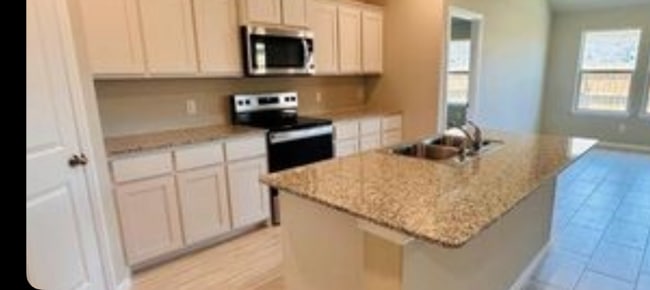 Photo - 513 Marsh St