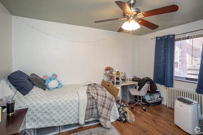 1BR, 1BA - Bedroom