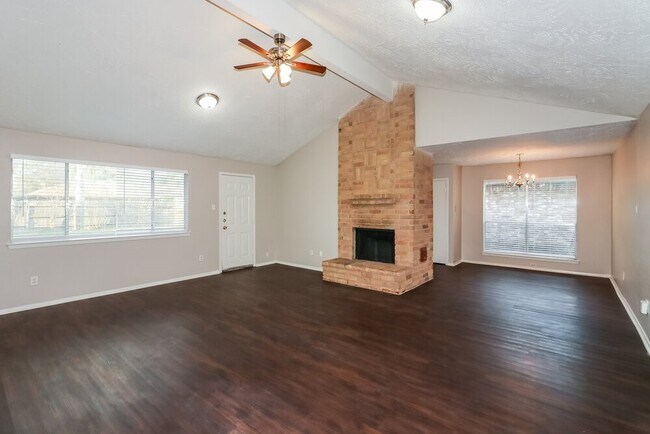 Photo - 15826 Beechnut St
