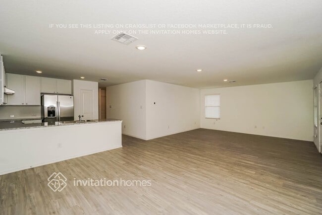 Photo - 121 Parish Ln