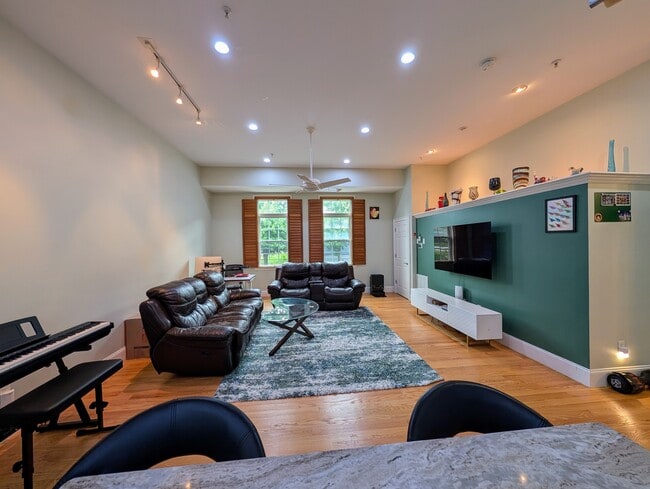 Building Photo - 87 Franklin St Unit 103 Rental