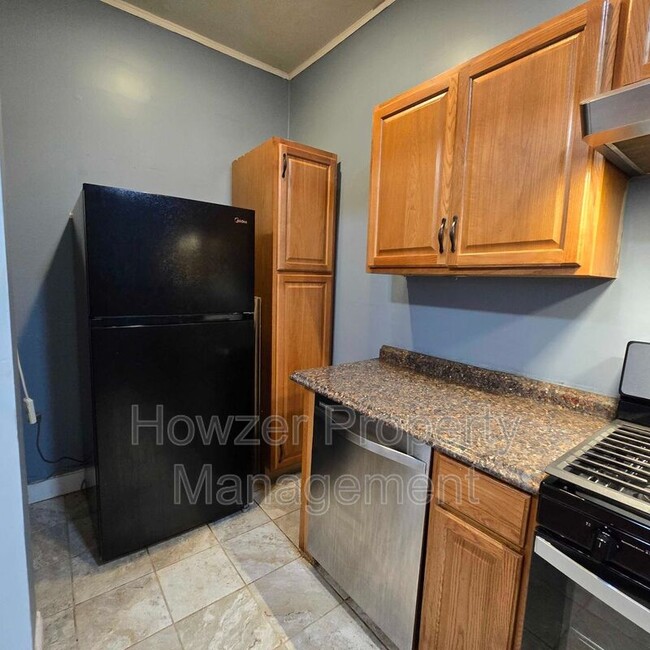 Photo - 14-18 Chester Ave Unit 14F