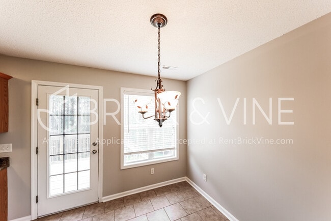 Photo - 7360 Old Acton Rd