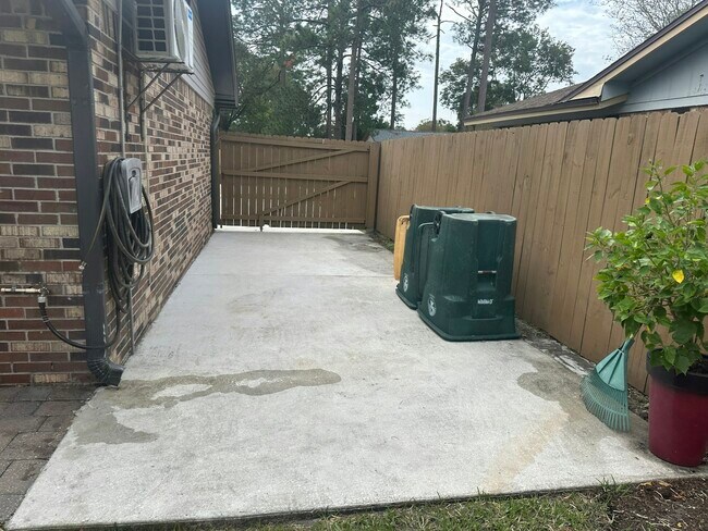 Photo - 4123 Lazy Hollow Ln N