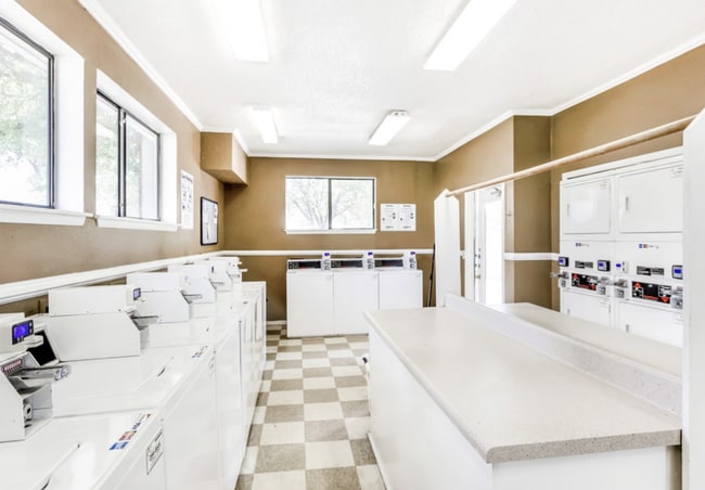 Photo - Landmark at Pine Court