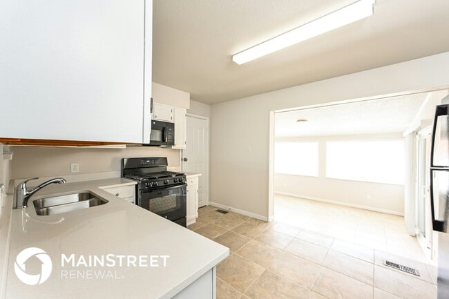 Photo - 15004 E Maxwell Pl
