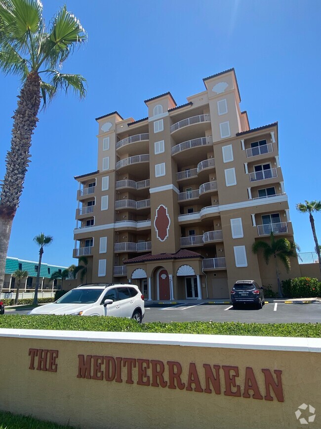 Building Photo - 711 S Atlantic Ave Rental