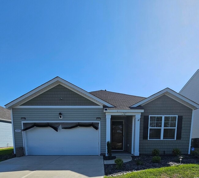 Building Photo - 3193 Bells Lk Cir