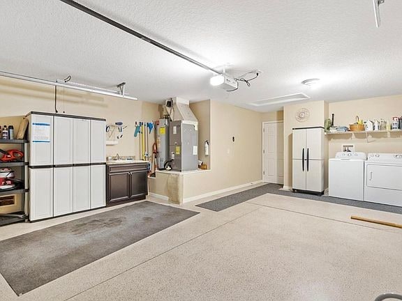 Photo - 930 Margaux Trail