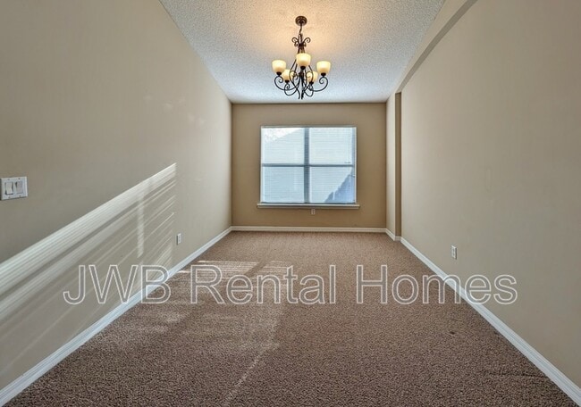 Photo - 268 Johns Glen Dr