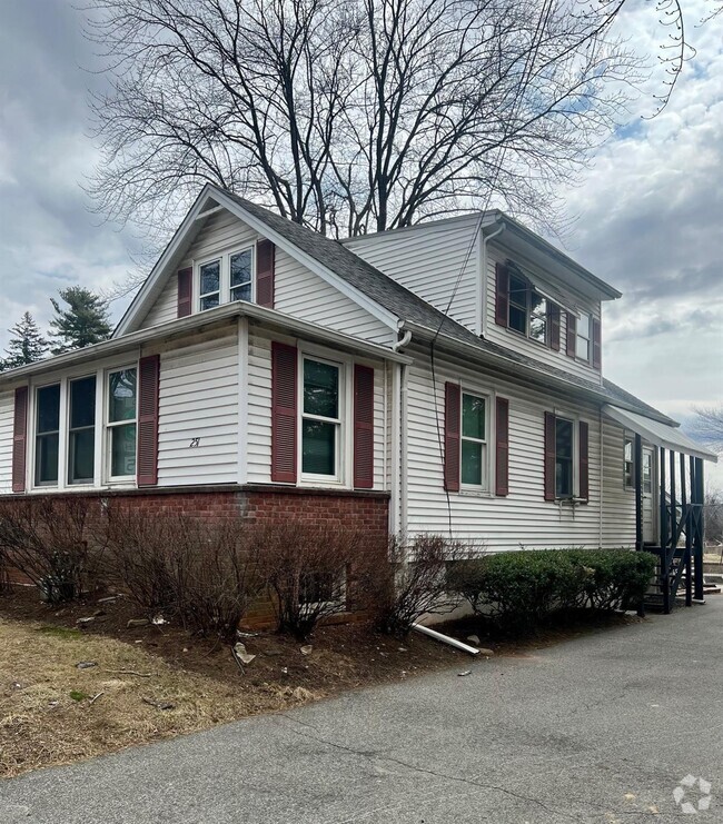 Building Photo - 251 Old Nyack Turnpike Rental