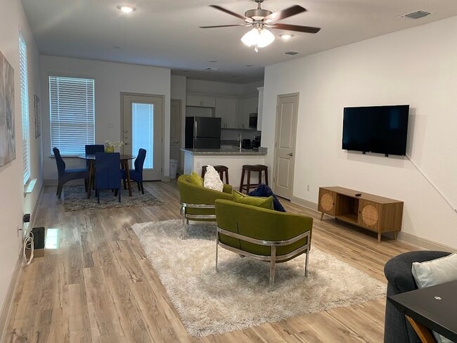 Living Room - 7511 Gramercy Way