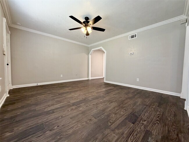Photo - 218 W 15th St Unit F