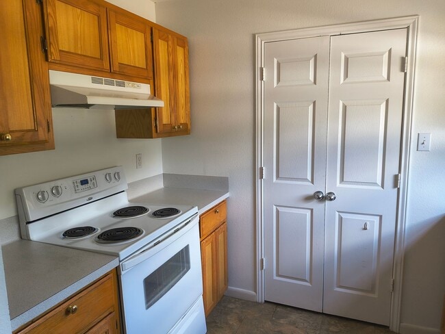 52 Deer Ridge Rd Unit B