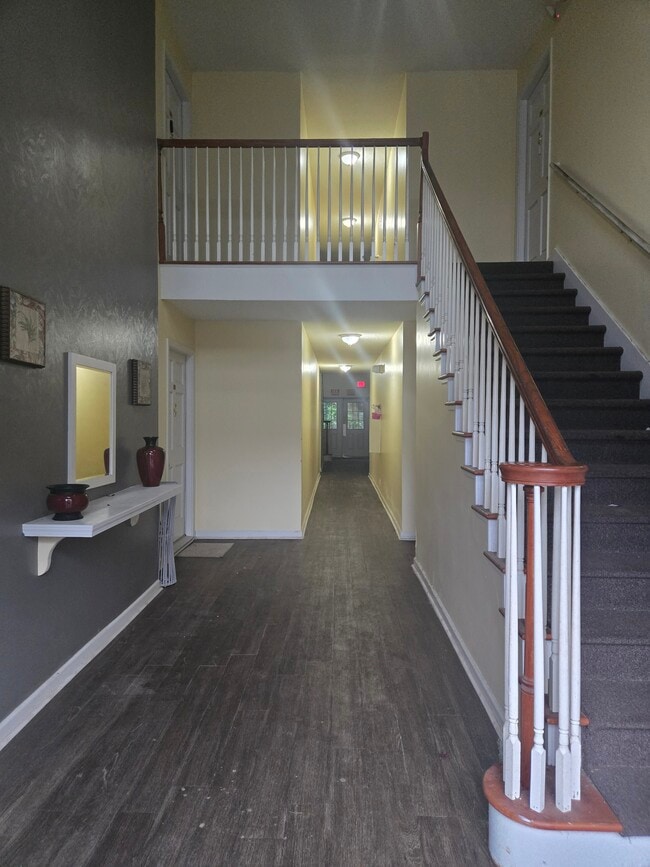 Building Photo - 80 Place Fontaine Unit 80