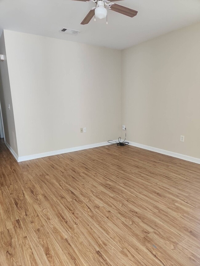 Photo - 5355 McClelland Dr