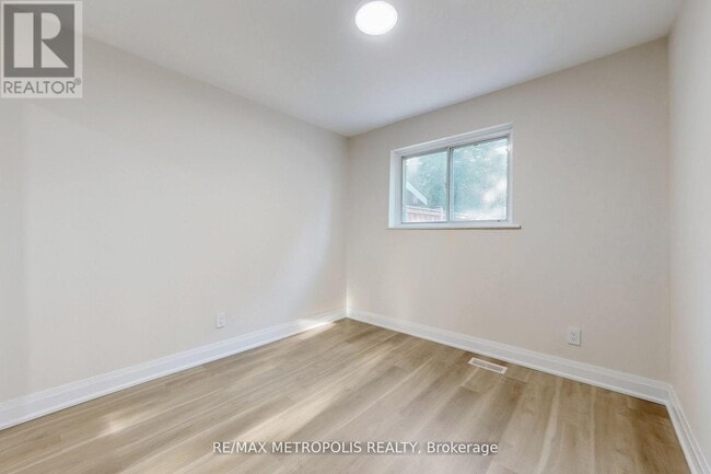 Photo - 85 Primula Crescent Unit #Main