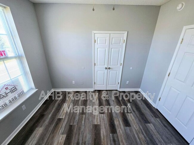 Photo - 3009 Winston Dr