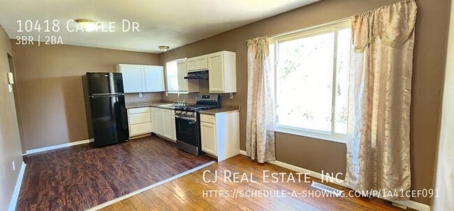 Photo - 10418 Castle Dr