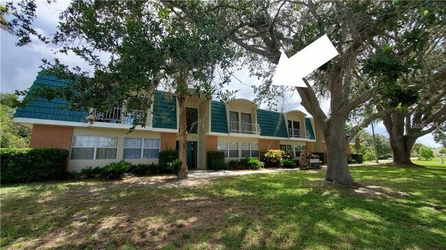 Building Photo - 3586 Cape Haze Dr Unit B4