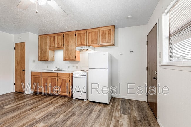 Photo - 120 McAdams Ln Unit J