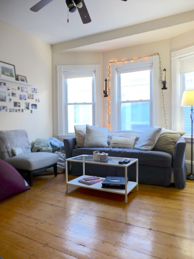 Photo - 71 Hillside St