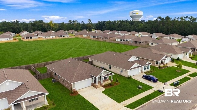 14615 Dayton Cir