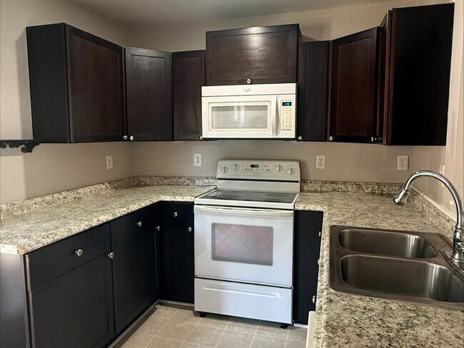 Photo - 2623 Vail Ave