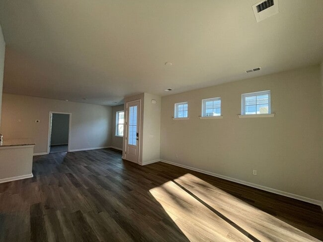 Photo - 149 Holloway Hill