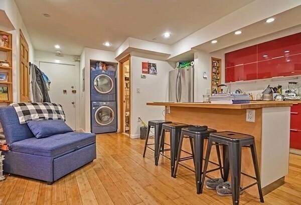 Building Photo - 23 St Stephen St Unit 1 Rental