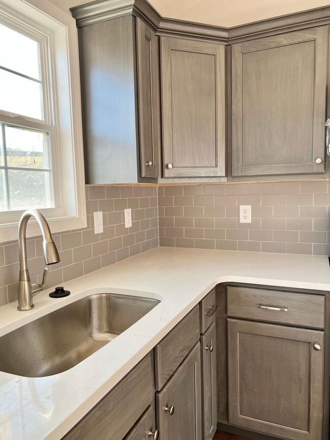 Photo - Spacious 3 bed 2 bath in Labadie, MO