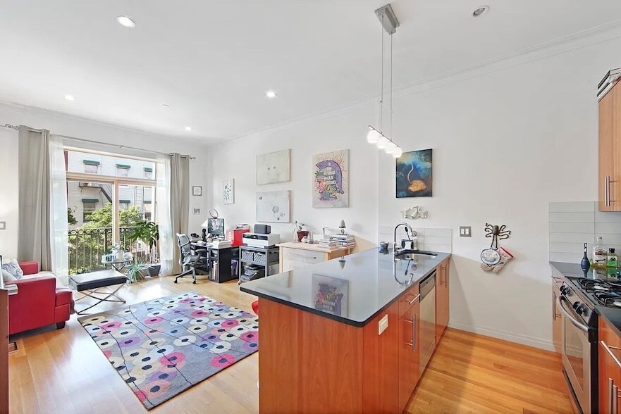 Photo - 206 Kent St Unit 3