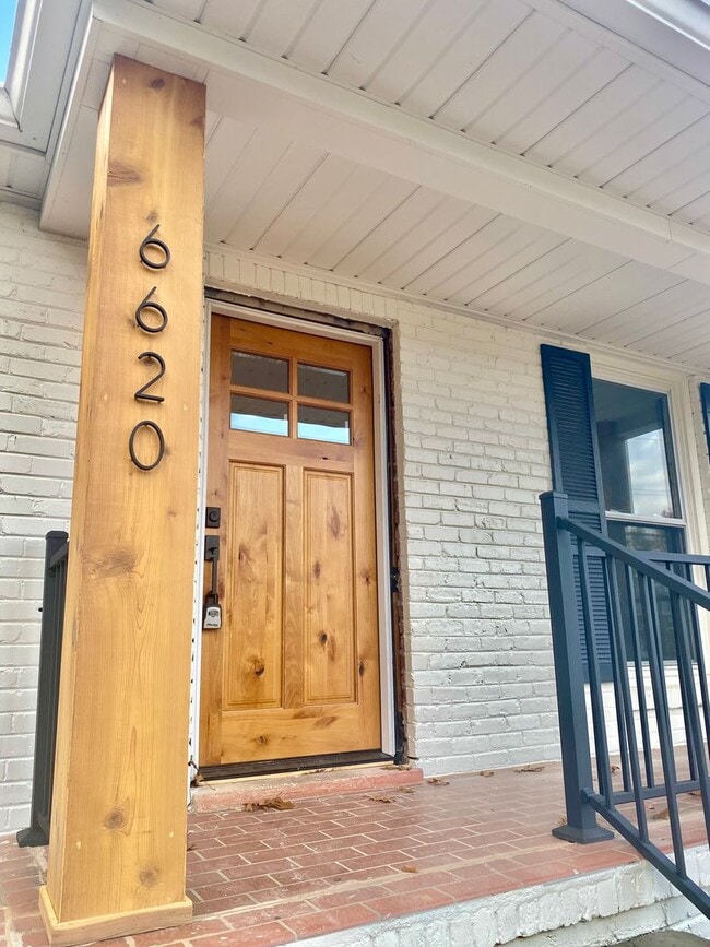 Photo - 6620 Upton Ln