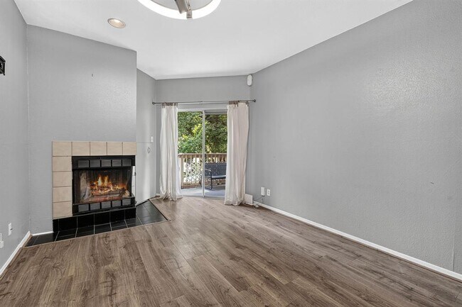 Photo - 2450 Wickersham Ln Unit 704