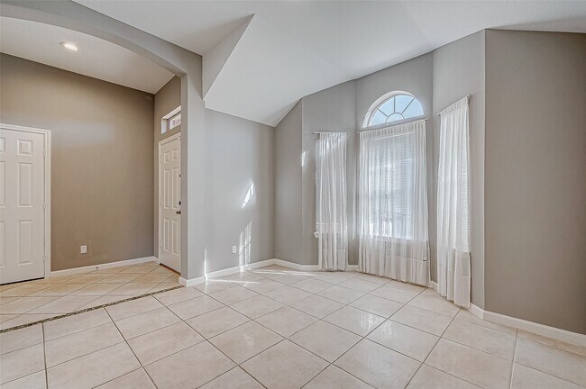 Photo - 6807 Catarina Cir