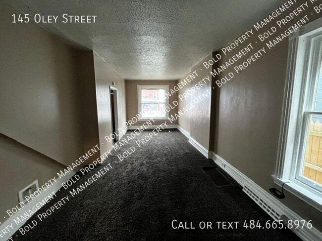 Building Photo - 145 Oley St Rental