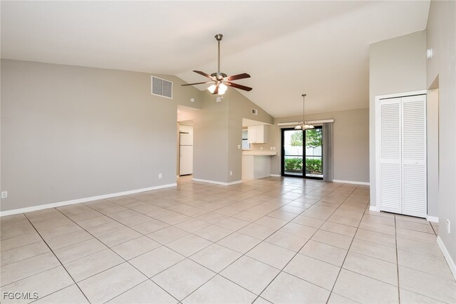 Photo - 219 SE 20th St