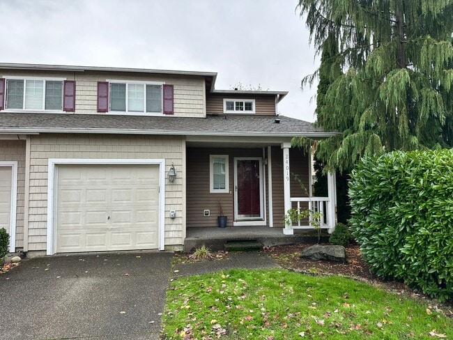 Building Photo - 2Bd/2.5Ba Maple Valley Townhouse